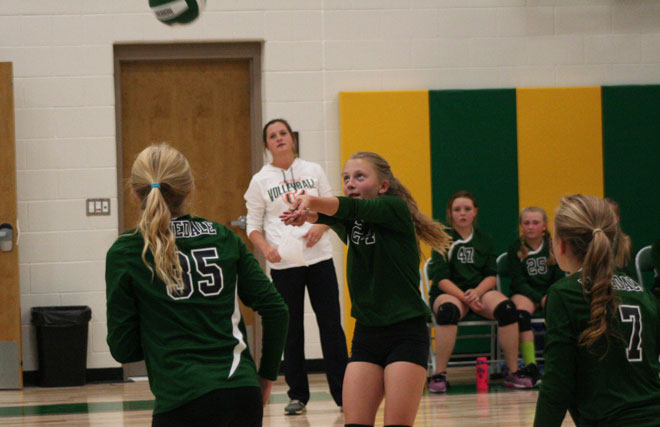 Farson Middle School Volleyball Plays Against Pinedale at Home