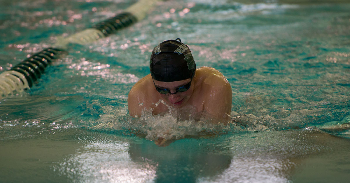 GRHS Boys Swimming and Diving Finish First at GR Invite, RSHS Finish Fourth