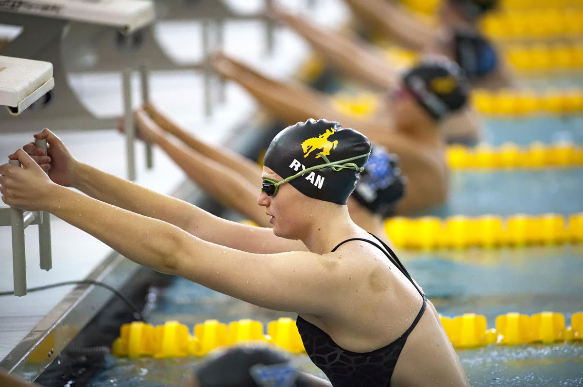 UW Swim and Dive to Face UNLV and Grand Canyon