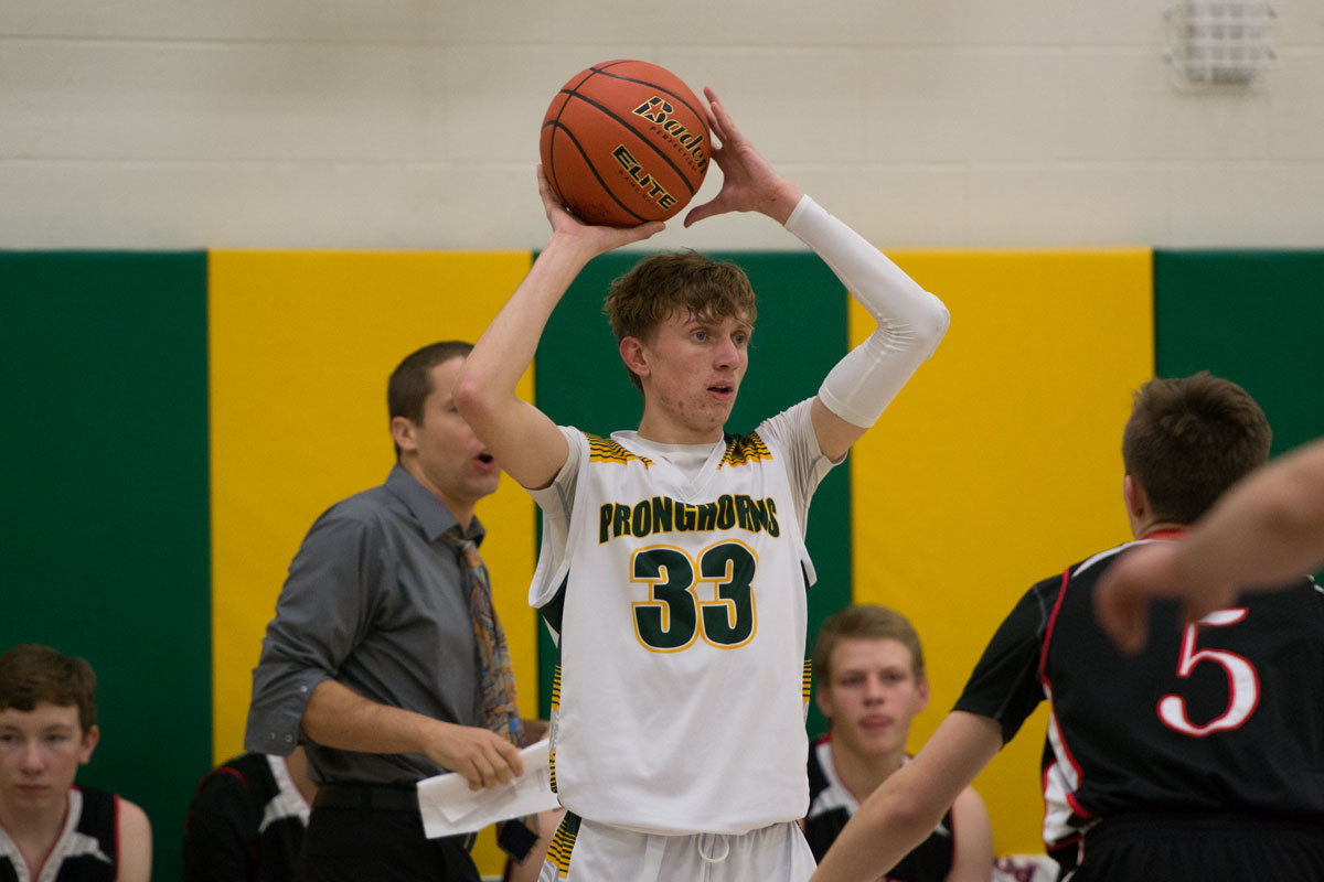 No. 2 Farson-Eden Pronghorns Drop Game to Manila, 57-48