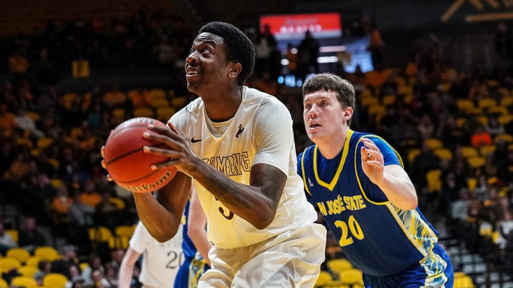 Cowboys and Lobos Meet in Key MW Contest