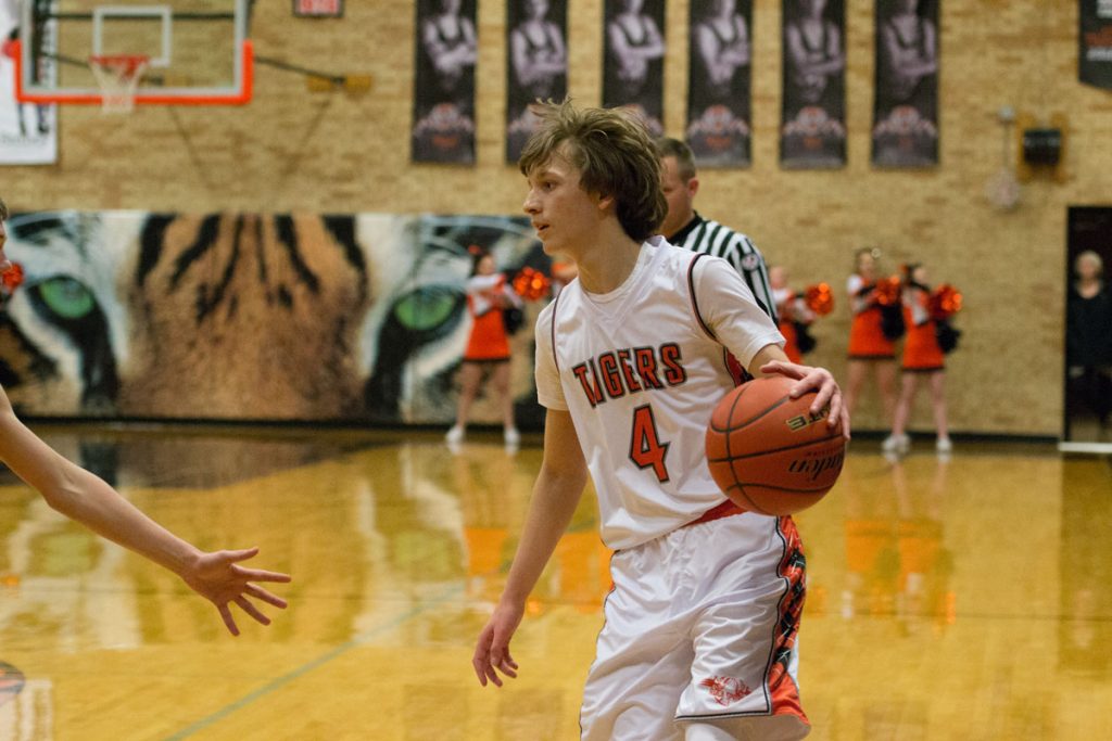 Tigers Win Over No. 5 Trojans, 50-45