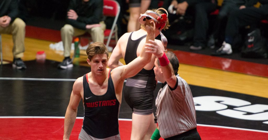 Mustang Wrestlers Work Together to Make History