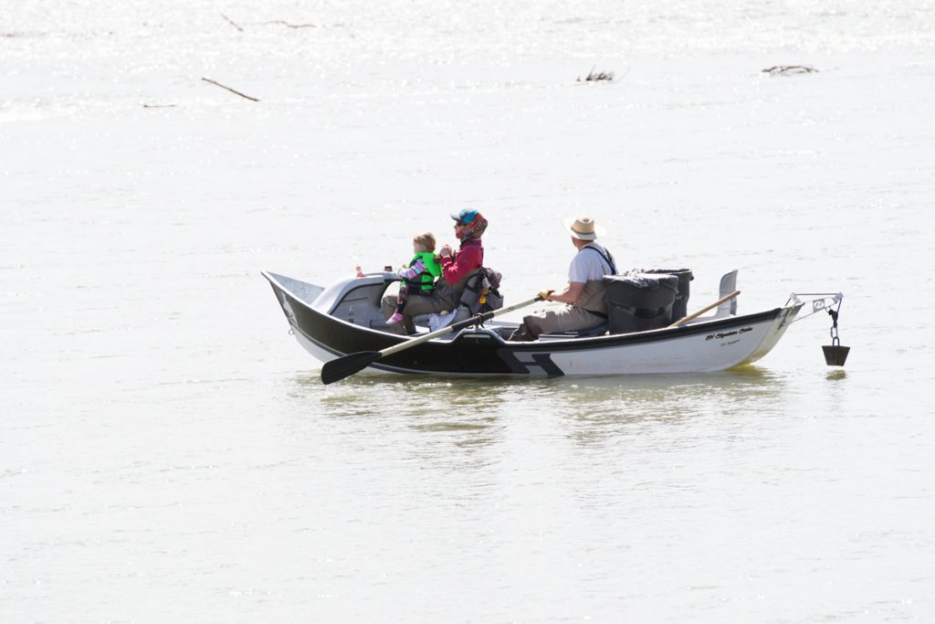 Community Participates in “Clean the Green” [PHOTOS]