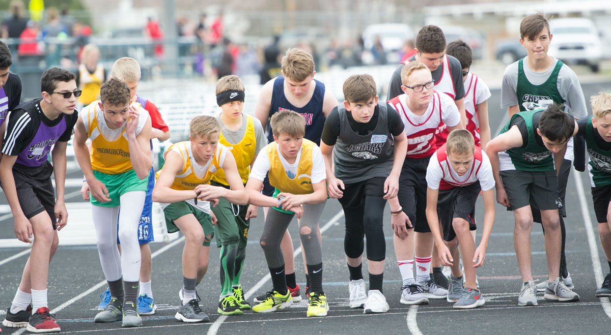 Lincoln Middle School Hosts Track and Field Invitational [PHOTOS]