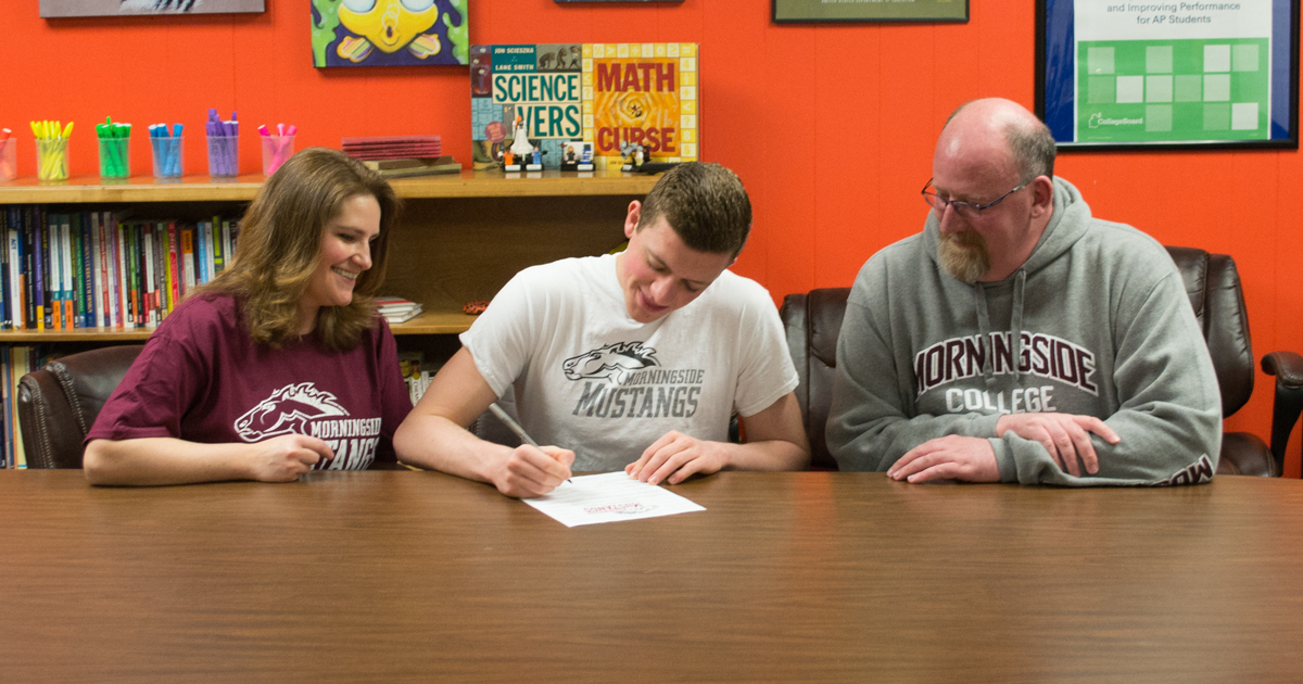 RSHS Swimmer Signs with Morningside College
