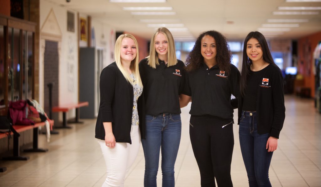 RSHS Seniors Take Care Packages to Chemo Patients