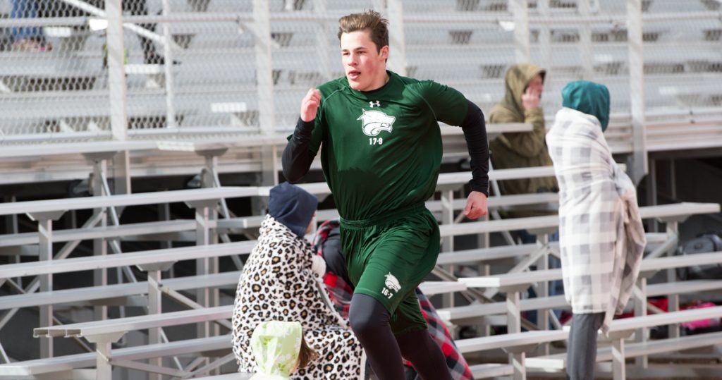Wolves Track & Field Competes in Mountain View