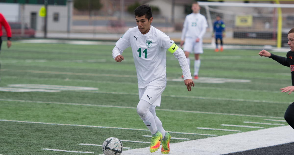 Wolves Fall to Cheyenne Central in Semi-Final