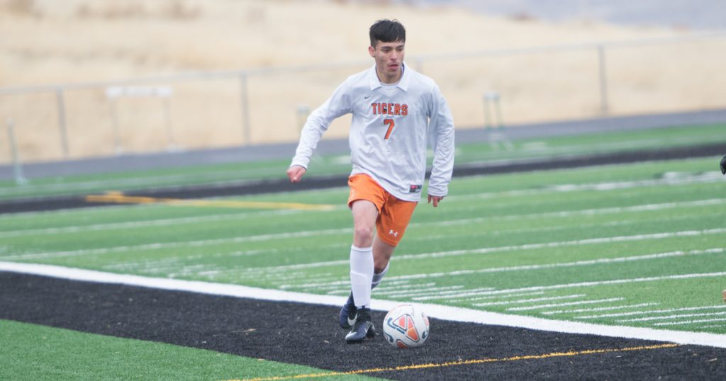 Tigers Dominate Over Natrona, 6-2