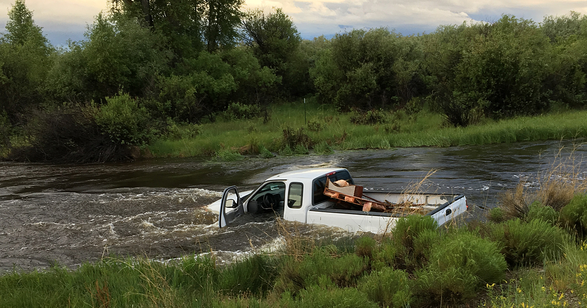 Sublette County Sheriff’s Office Investigates Unoccupied Truck in New Fork River Near Pinedale