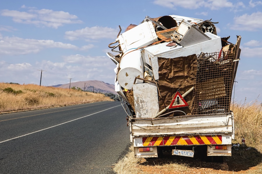 Secure Your Load: Don’t Let It Fly Free in the Wyoming Wind