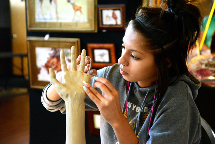 COMPETITIVE ARTISTS: Sign Up for Art on the Green & Battle on the Green Today