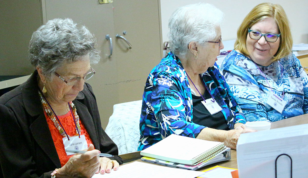 Woman’s Club of Rock Springs Hosts First Meeting After Summer Break