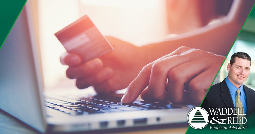 Pick Your Plastic: Debit or Credit? 5 Differences That Matter