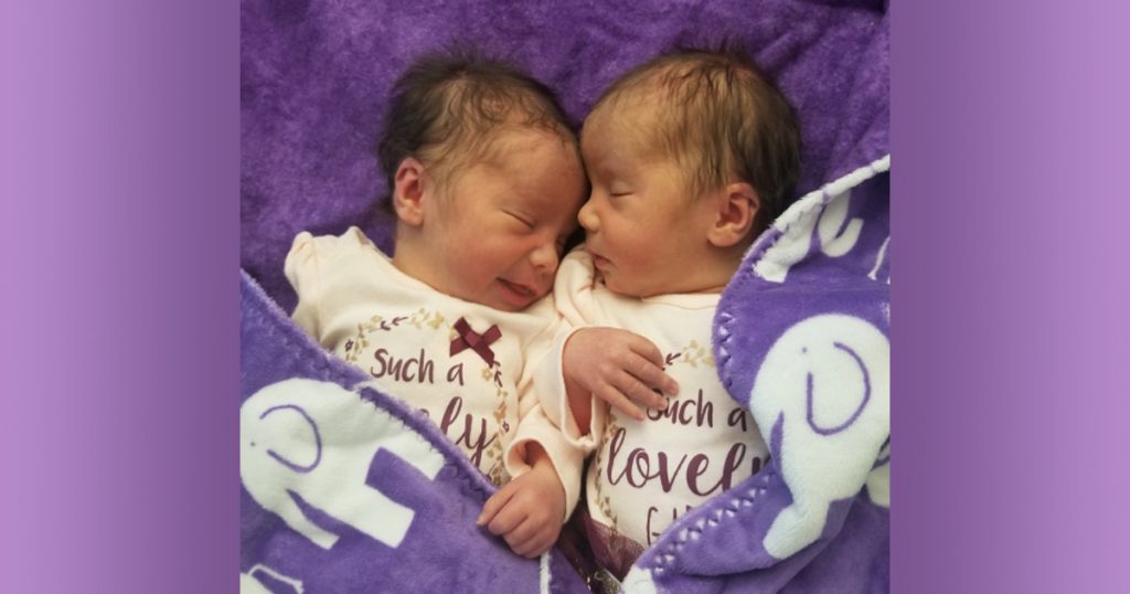 Birth Announcement: Anastasia & Azalea Bloedow