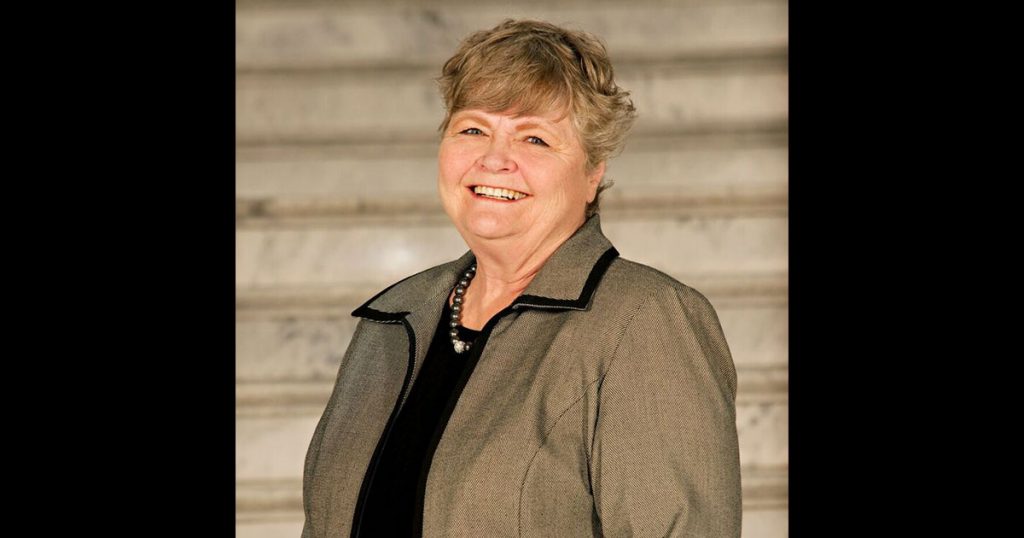 Carole Lee Crawford Hyde (April 11, 1940 – November 7, 2018)