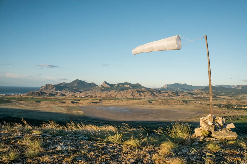 Watch Out For Extremely Strong Winds Along I-80 This Weekend