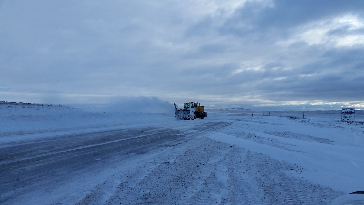 I-80 Between Rock Springs and Rawlins Remains Closed