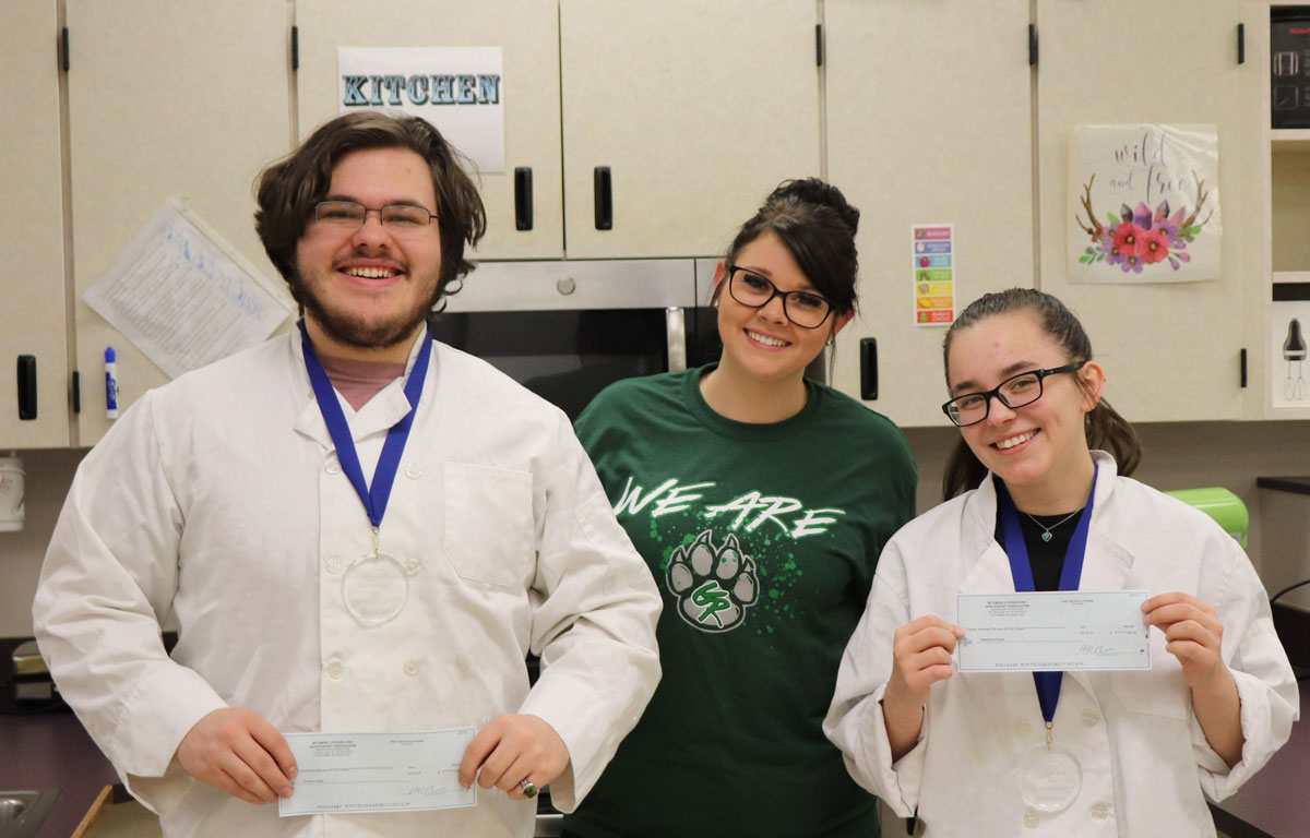 GRHS Students Win Taco John’s Culinary Competition