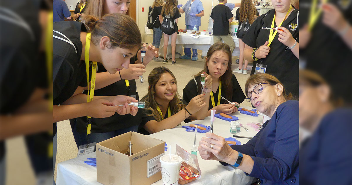 Students Learn About Health Care Careers at UW Summer Camp