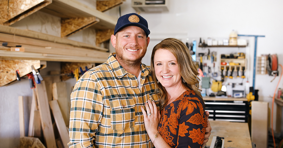 #HOMETOWN HUSTLE: Shane and Chelsey Moeller | Sawdust & Stain Wyo