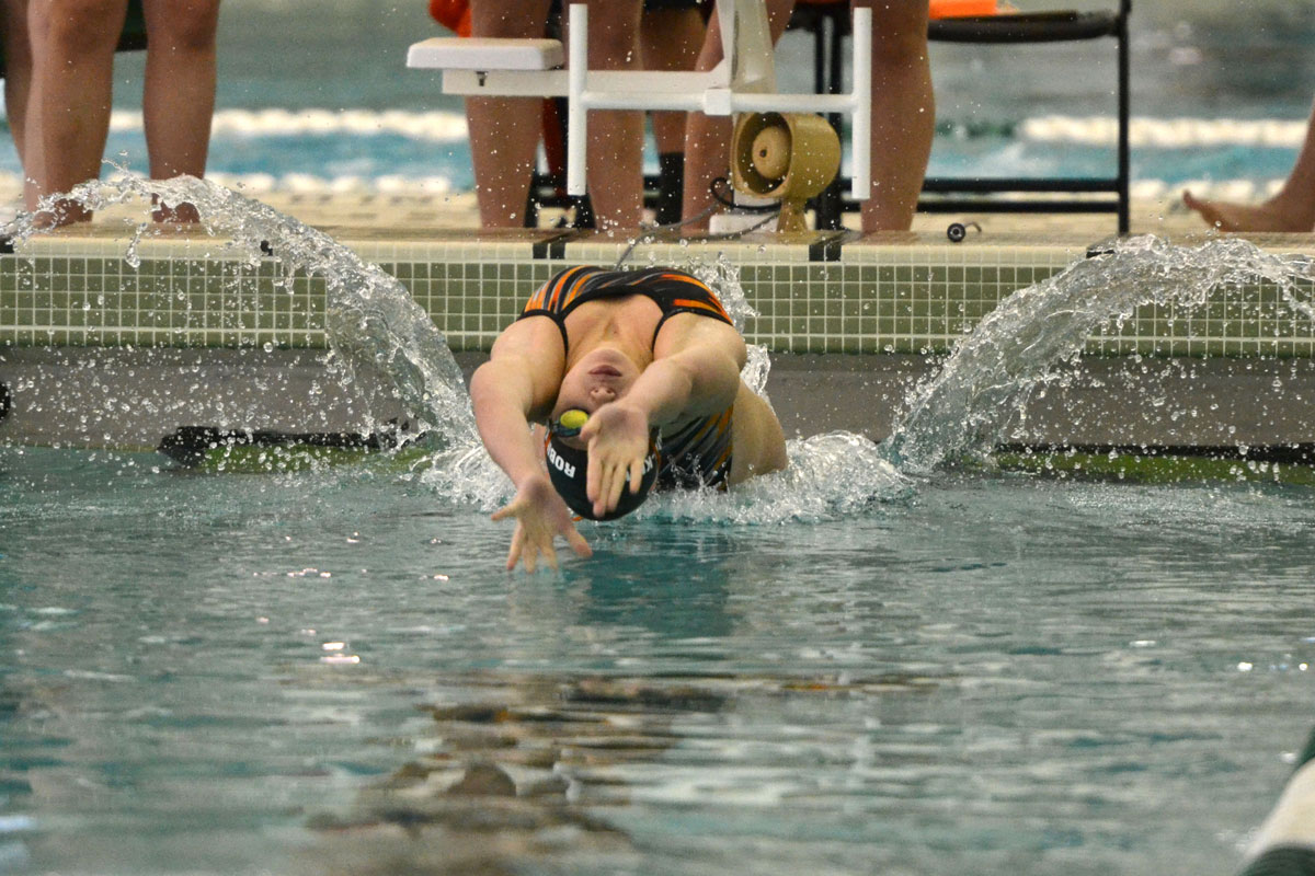 Lady Tigers Swim and Dive Finishes Second in Green River