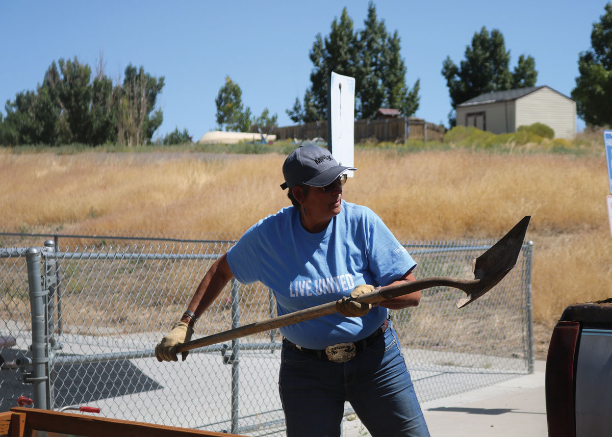 Volunteers Lend a Helping Hand