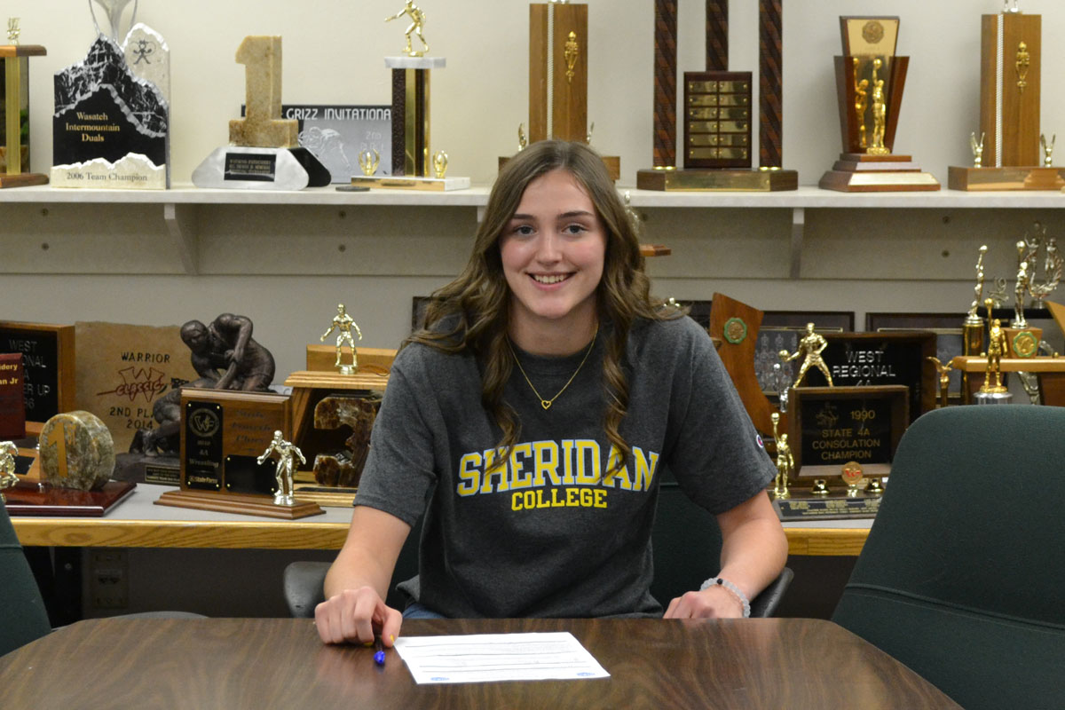 GRHS Basketball Standout Signs with Sheridan College