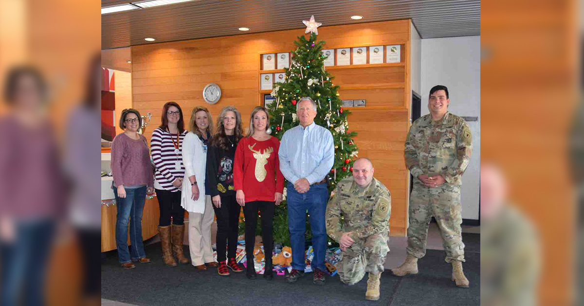 RS Army Recruiting Station Makes Donation