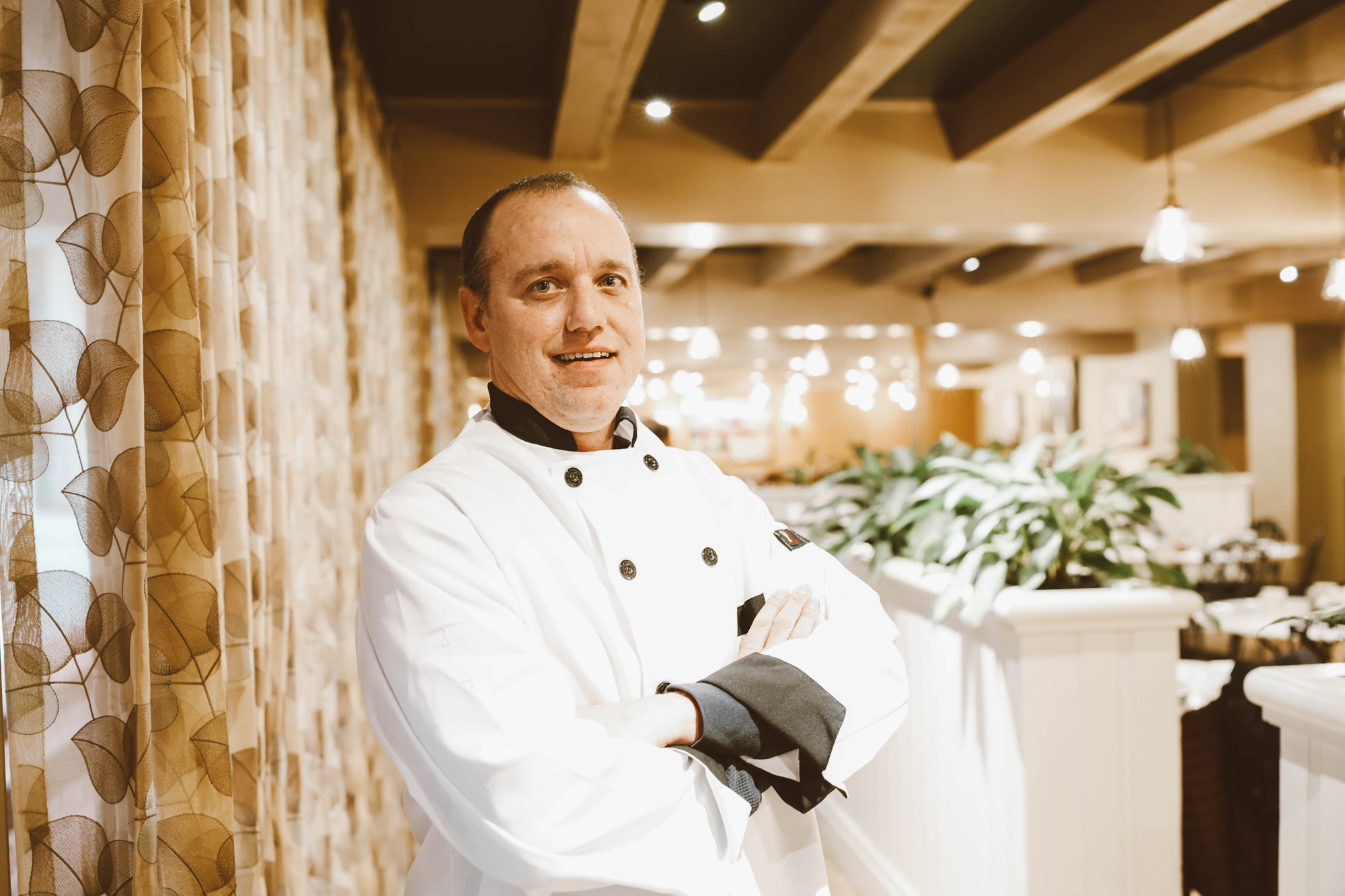 #HOMETOWN HUSTLE: Robert Burgess | Open Range at the Outlaw Inn