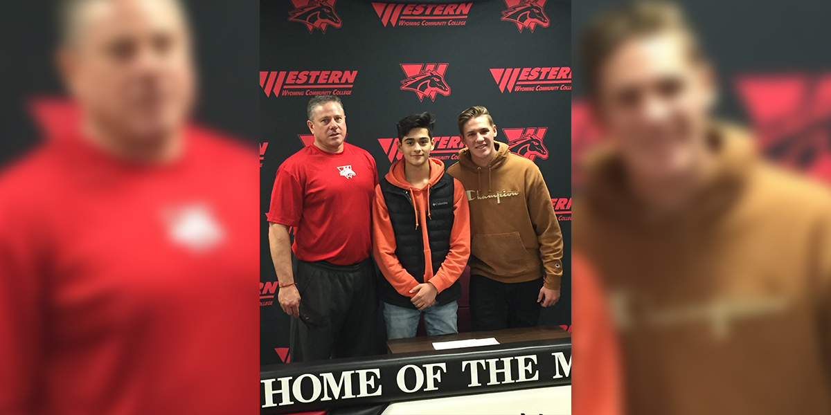Cervantes and Klein Join WWCC Soccer