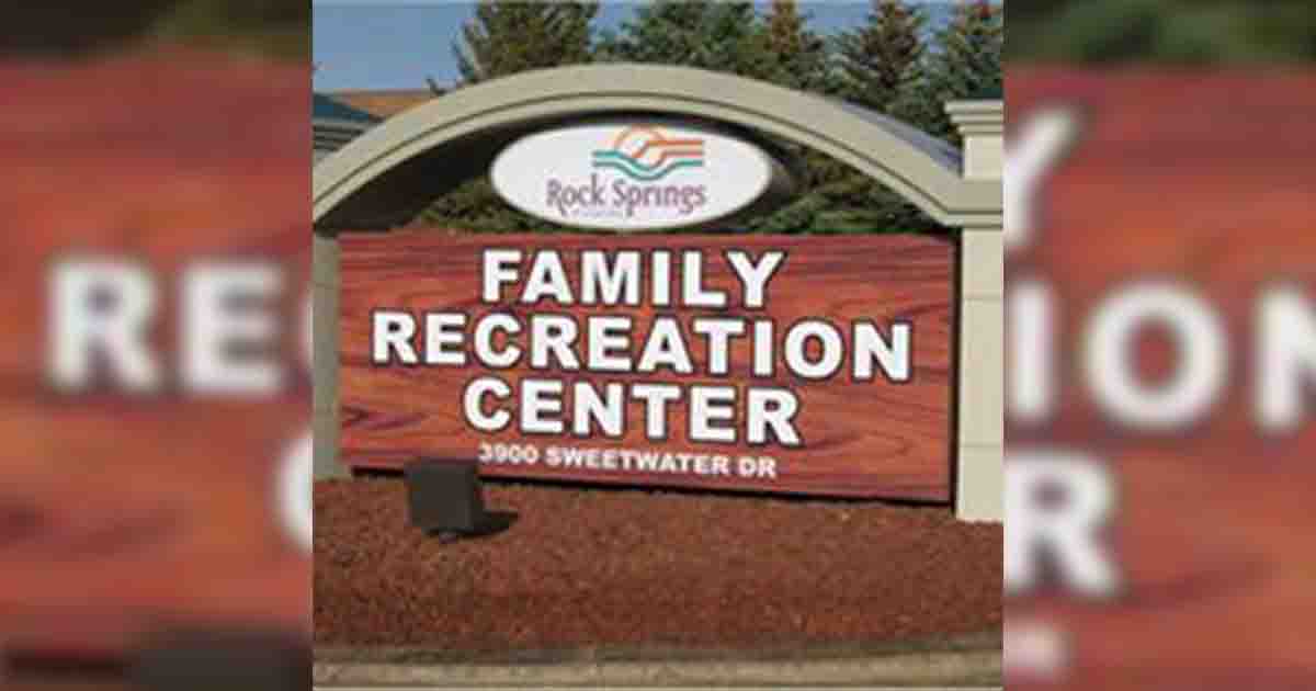 Man Claims He Was Threatened in a Public Hot Tub