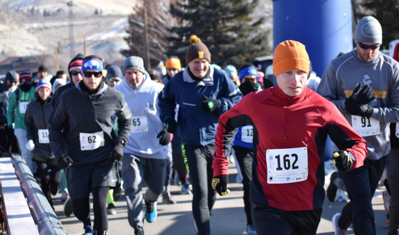 Runners Beat the Cold at the Frostbite