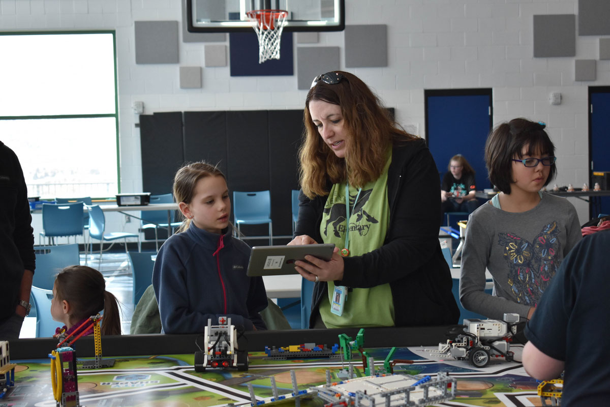 Robo Expo Encourages Youth to Get Involved in Robotics