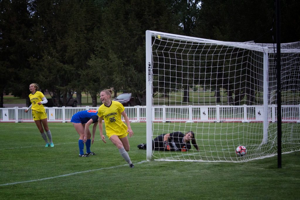 Cowgirls Blank Lobos