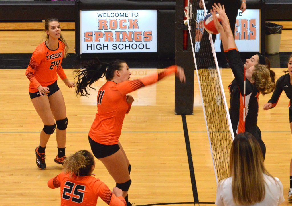 Lady Tigers Start Busy Week With Win