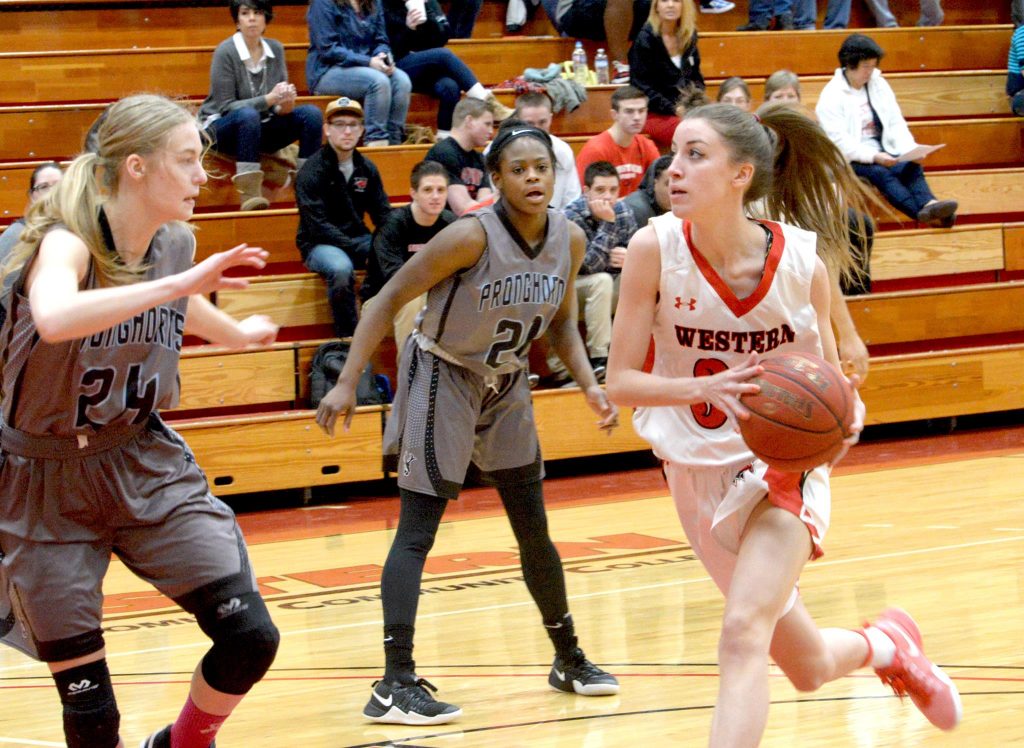 WWCC’s Perez Signs With Minnesota