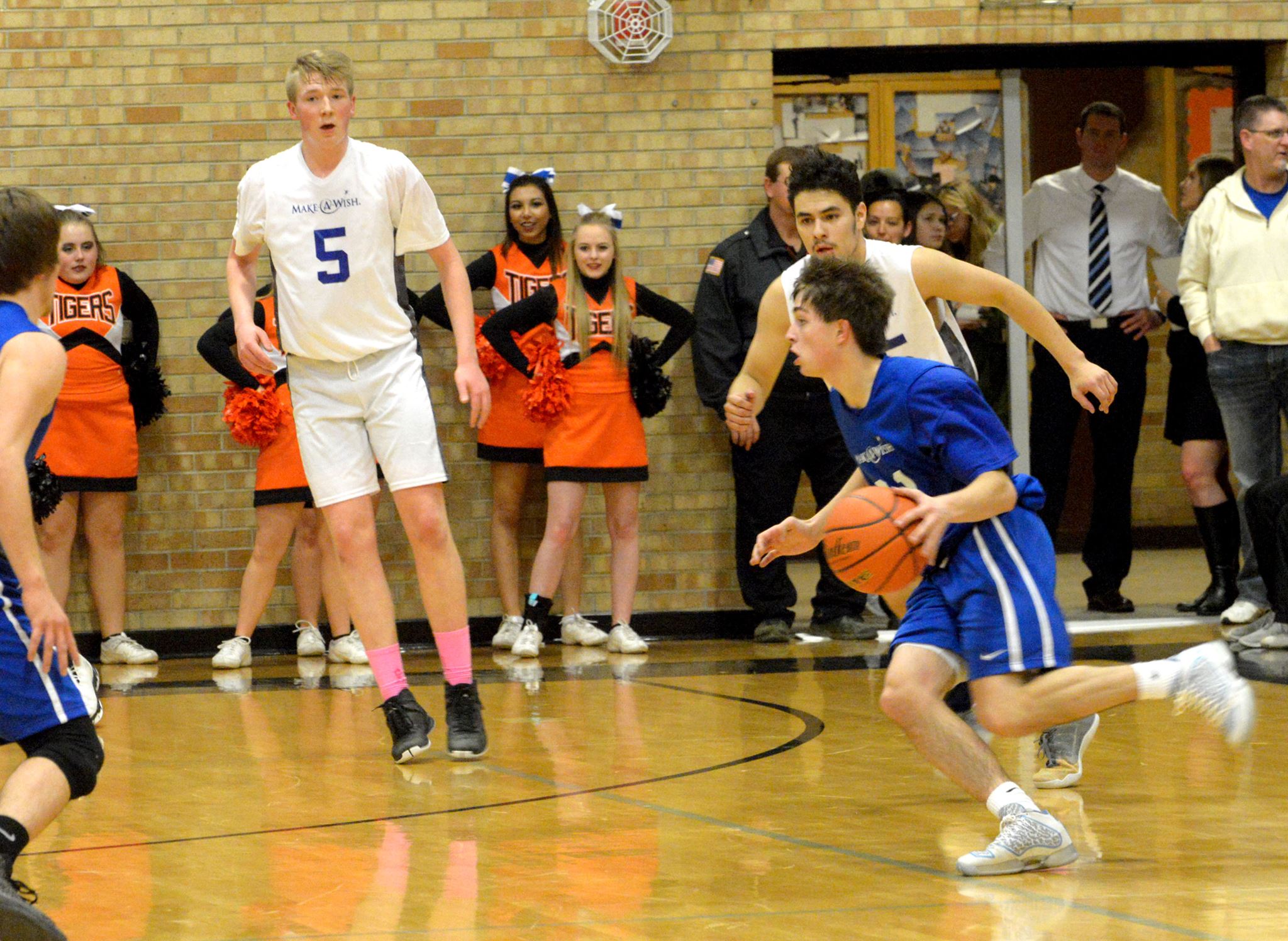 Boys 3A/4A High School Basketball Standings and Final Week Schedule