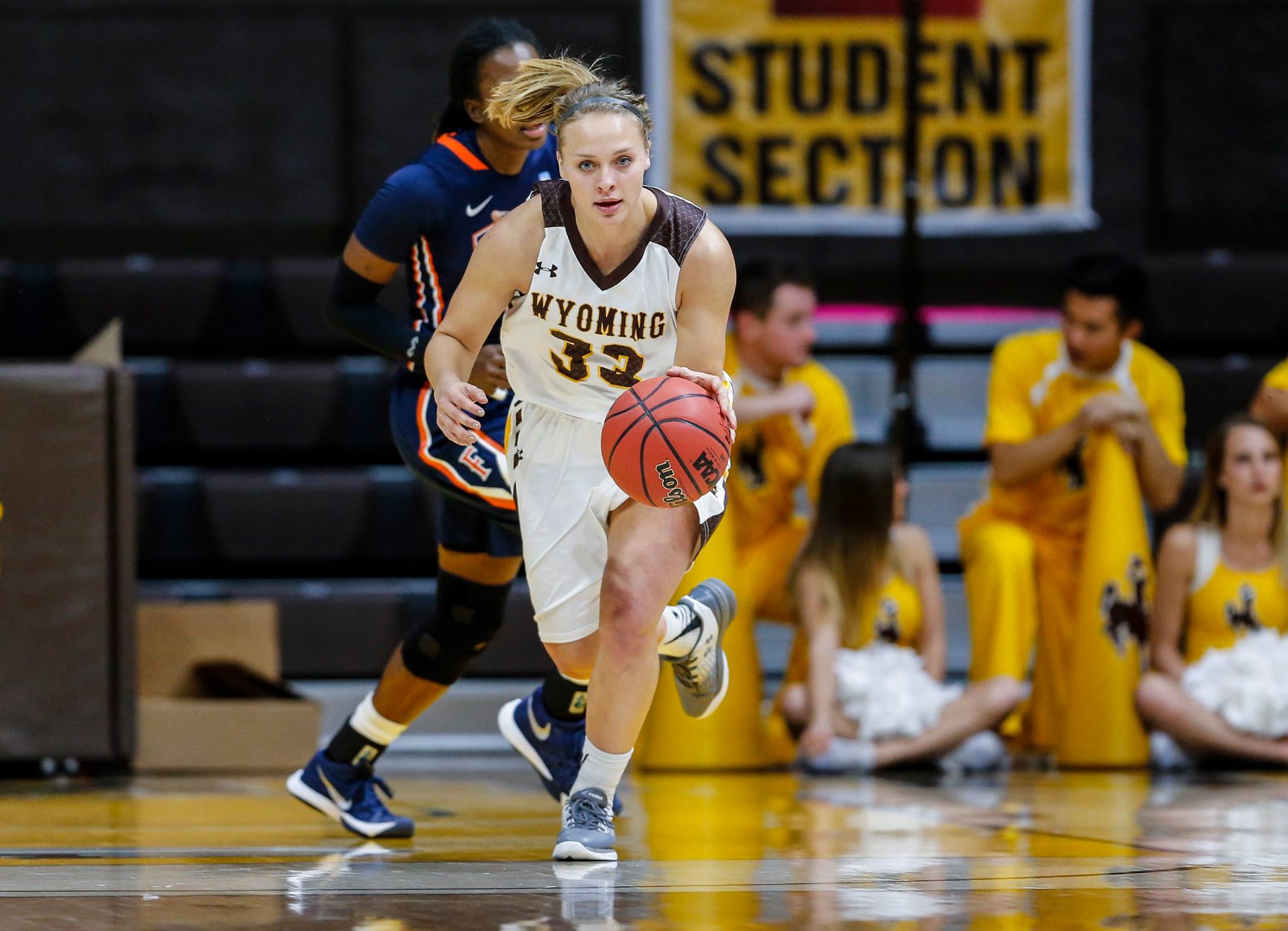 Cowgirls Knock Off League-Leading Rams