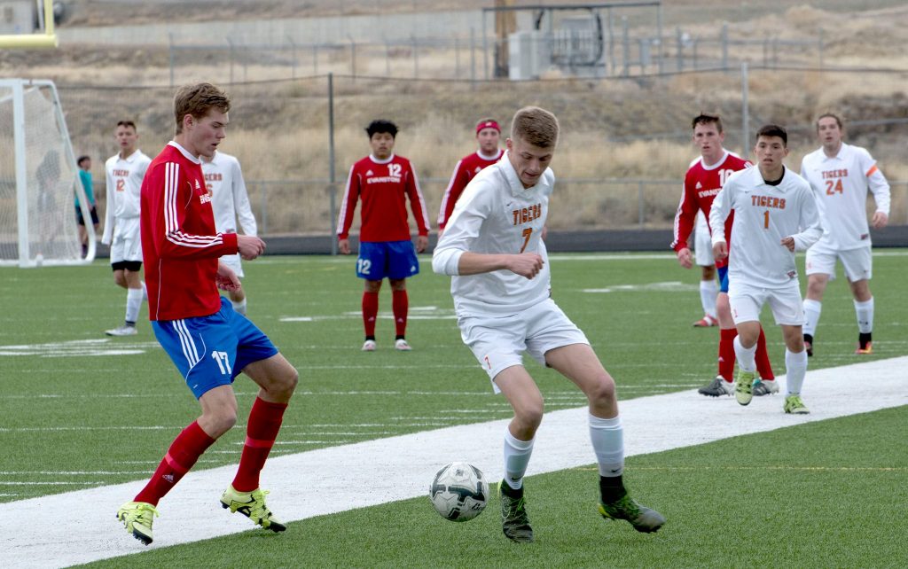 Tigers Overcome Both Evanston and the Weather