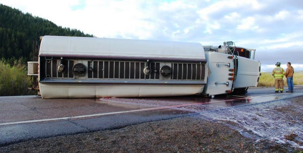 Hazmat Responds to Tanker Crash Near Afton
