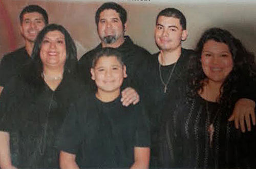 Community rallies around cancer patient and his family