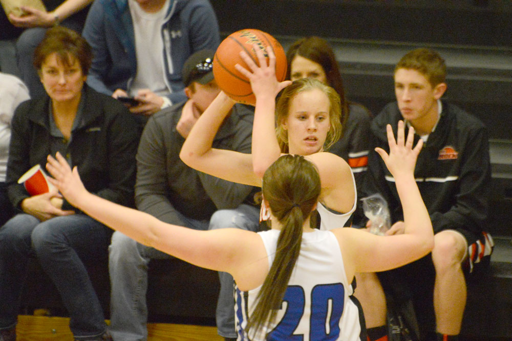 Lady Tigers Finish Perfect in Riverton