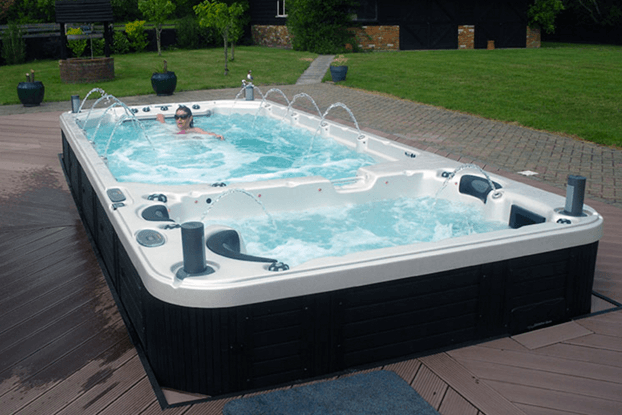 Spa World Offering GREAT DEALS at the Home & Holiday Show