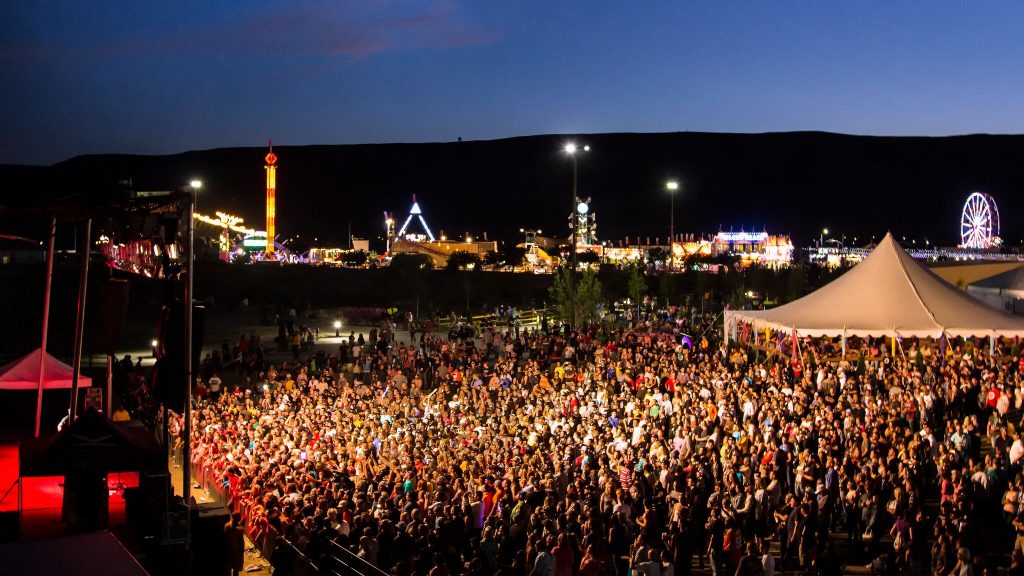 Wyoming’s Big Show Gets Strong Reviews