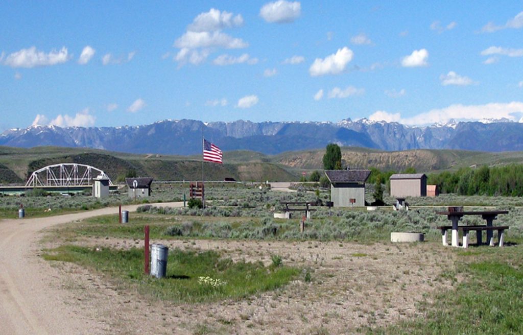 BLM Will Be Applying A Magnesium Chloride Solution To Warren Bridge Road