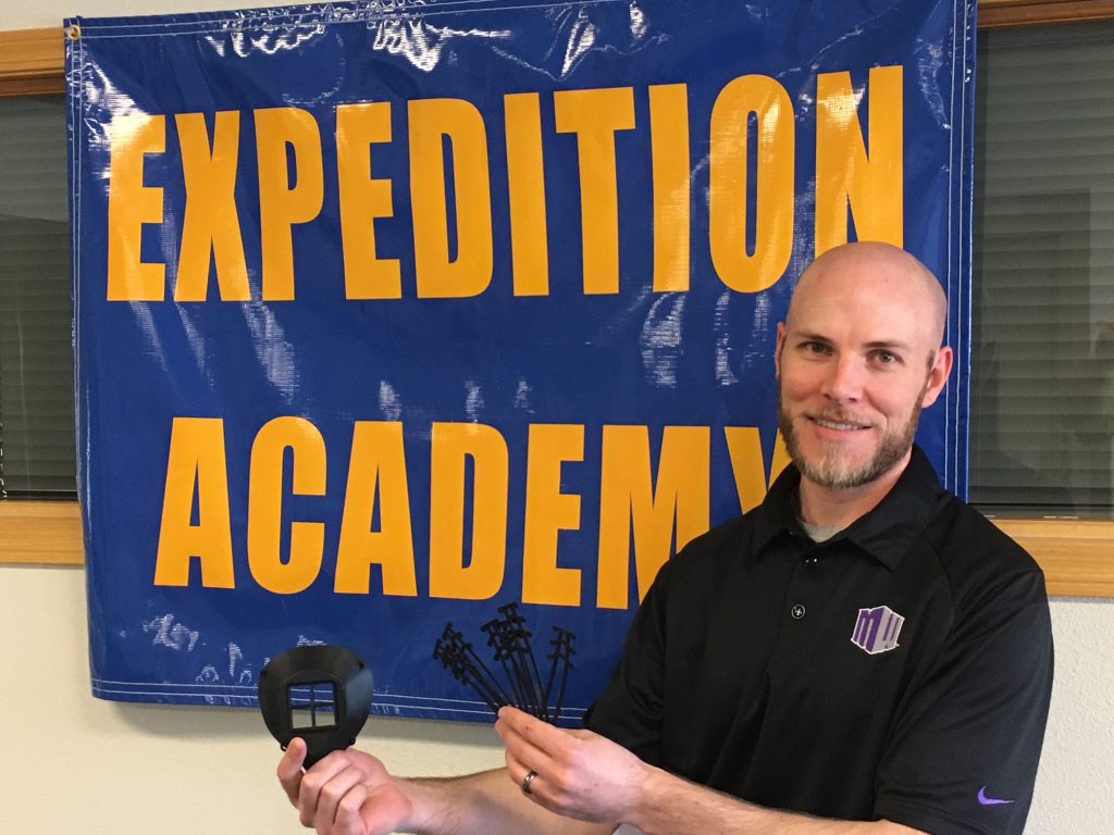 Expedition Academy Donates Masks to Senior Center