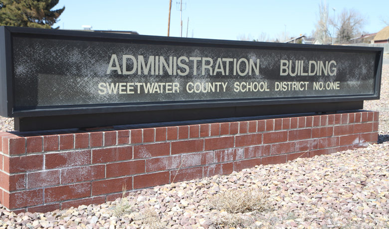 Mixed Reviews Flood Public Comment on Four-Day School Week in SCSD No. 1