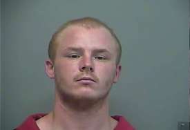 Sweetwater Citizen Crime Stoppers seeking info on Kyle Henderson; Wanted on probation violation warrant